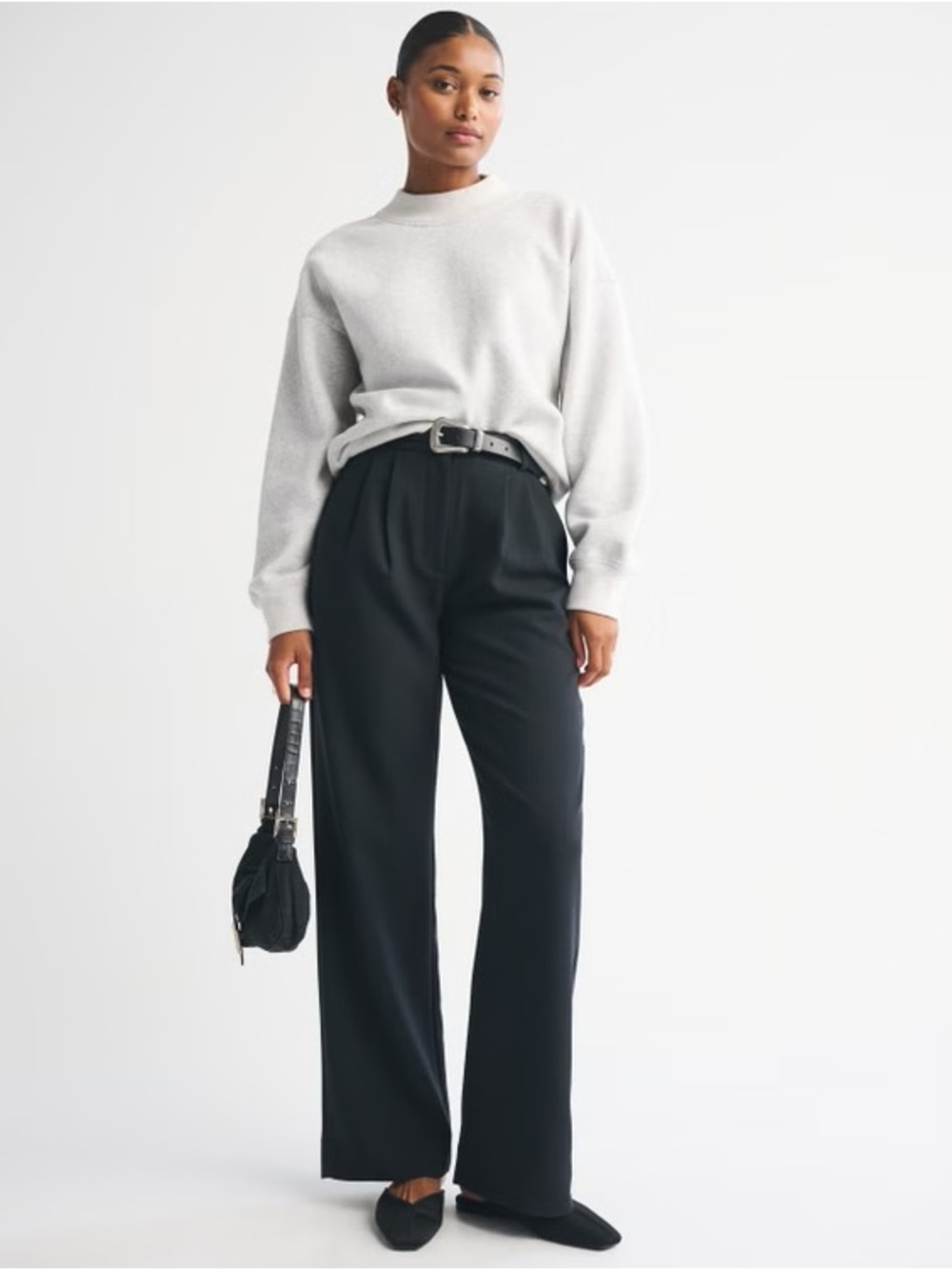 Abercrombie & Fitch Tailored High-Rise Wide-Leg Pants in Navy